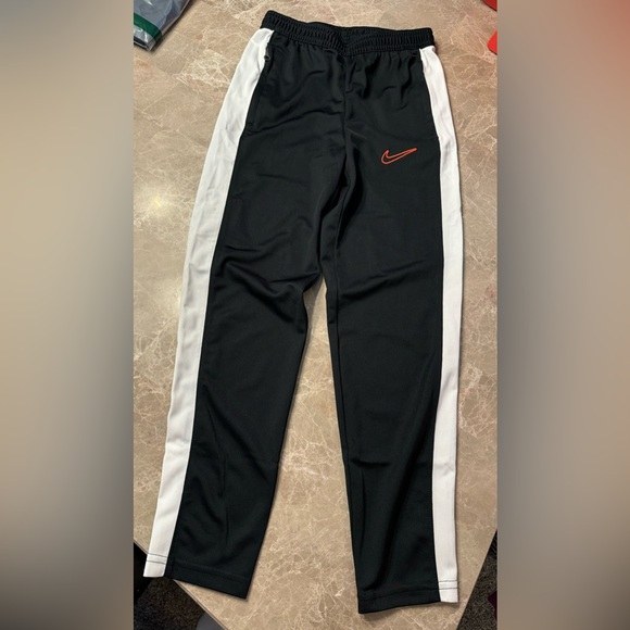 Nike Dri-FIT pants size medium - Picture 4 of 7